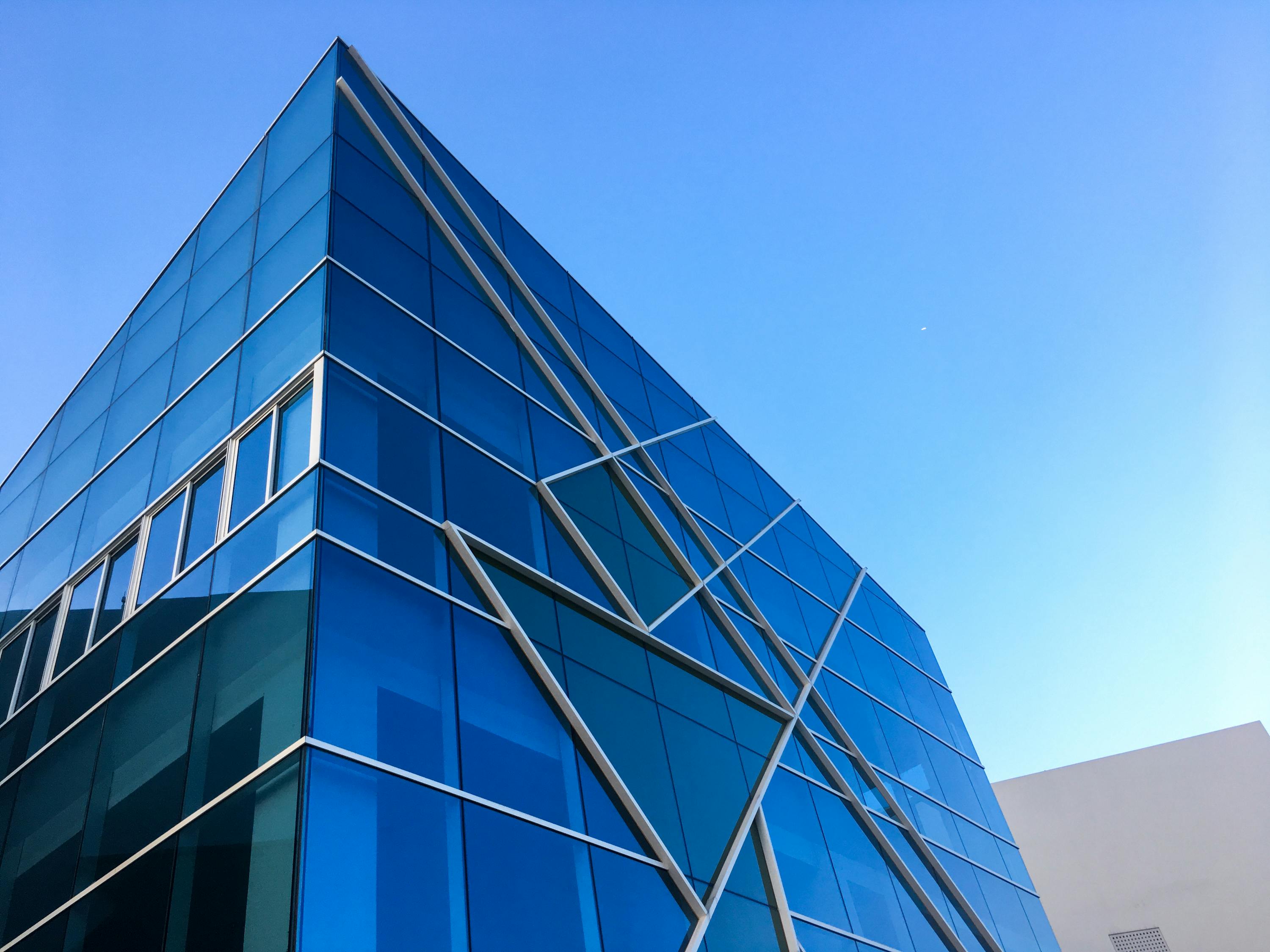 聚焦未来，XXXX公司上市首日定价策略与前景展望（2025年）